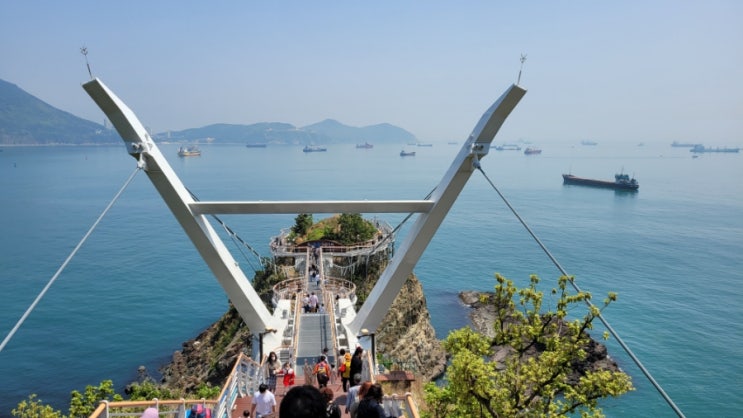 부산 송도 용궁구름다리 즐거운 봄여행