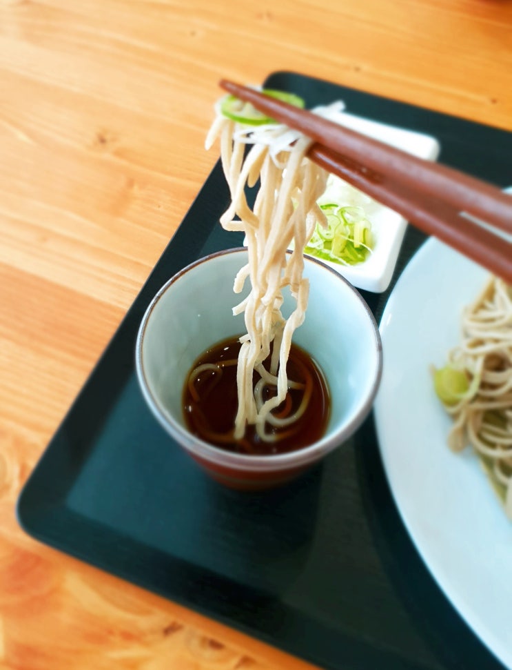  메밀소바만들기 중 수타면 만들기 홈클래스 자루소바는 어때요?