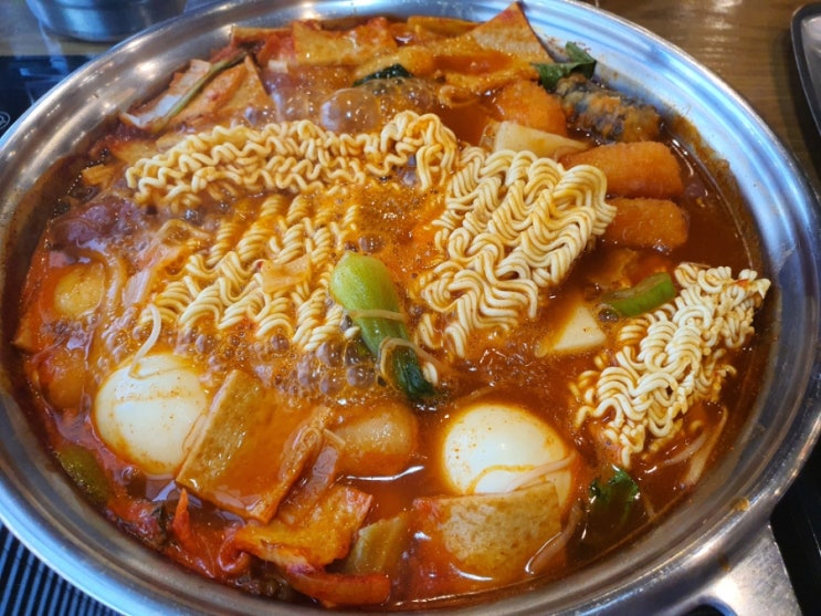  두끼 먹구 코노 가구 포켓볼 치구 봄당근+24