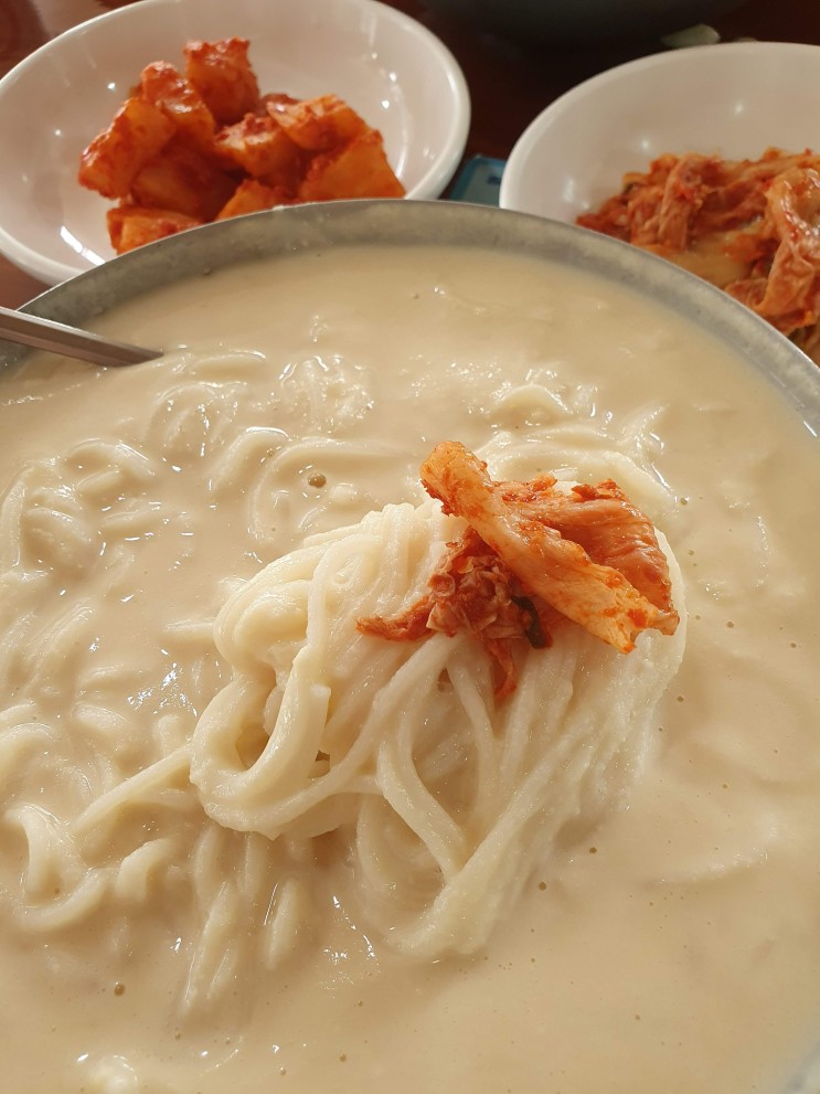 콩국인지 콩죽인지 헷갈리는 순천 맛집, "장대 콩국수"