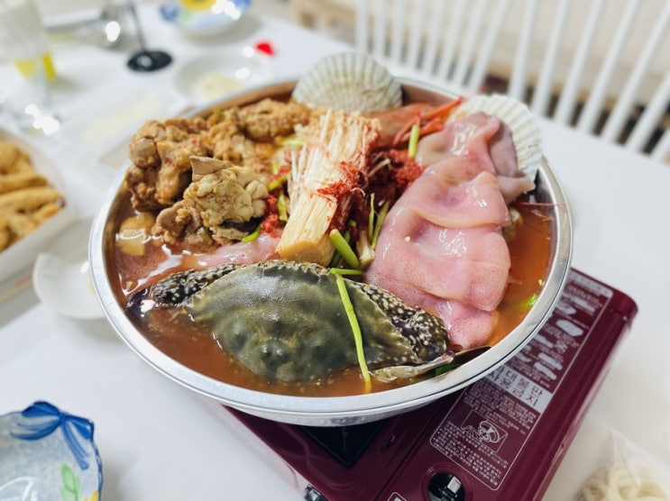  부산 맛집 : 궁중해물탕 조씨집 해물내장탕을 집에서 밀키트로 먹었어요!