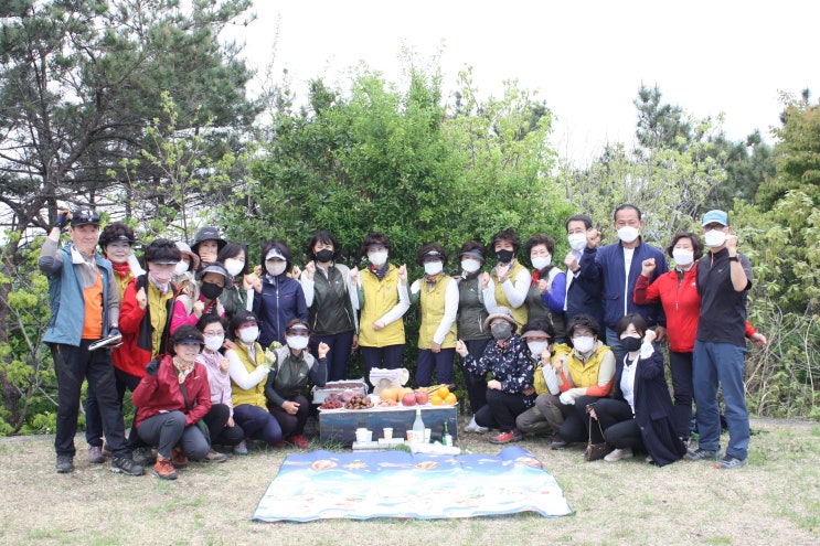  포항시 문화원 아라반 회원 구룡포에서 산신제 올러