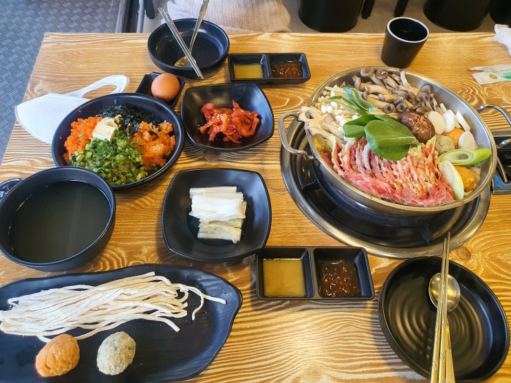 천안 밀푀유만두전골 맛집/ 화산식당 산더미 물갈비