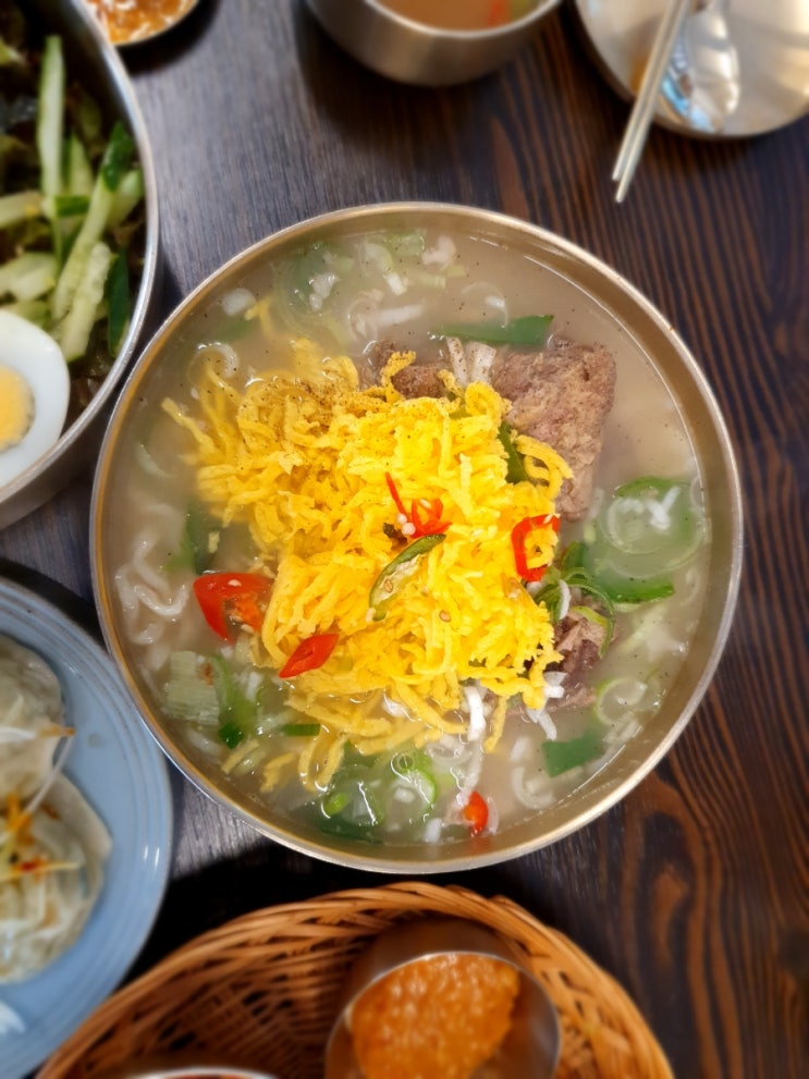  비빔칼국수 고기칼국수 끝판왕 맛집 평이담백 뼈칼국수 성수점, 담백하고 면이 불지 않아요