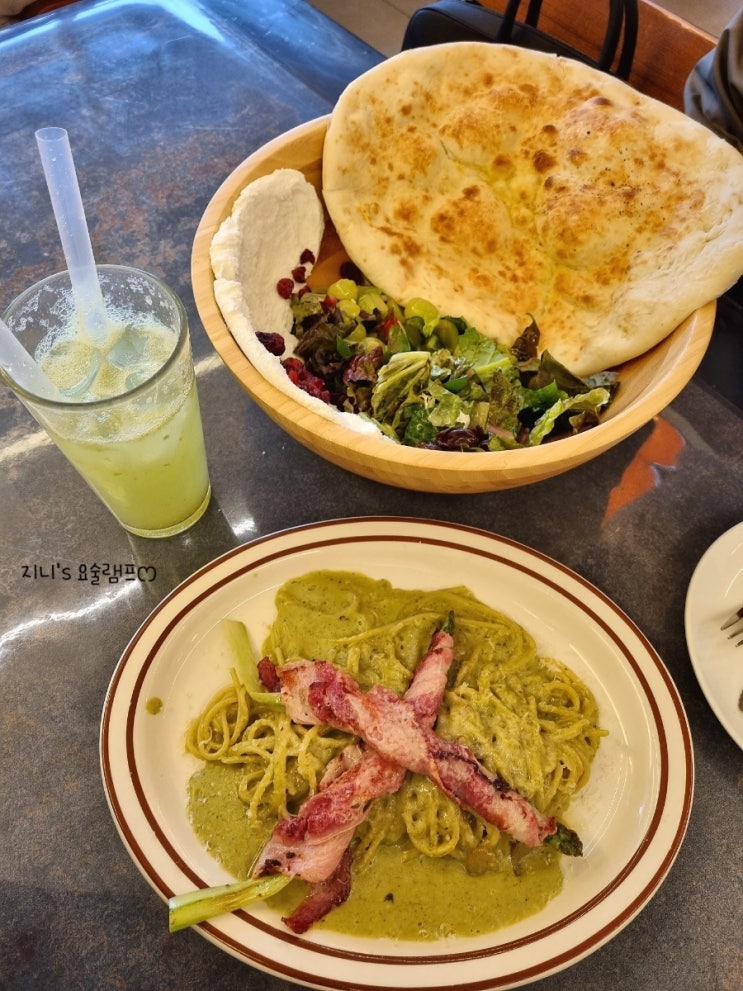  [부산맛집] 남포동 청포도 샐러드가 유명한 스톤스트리트