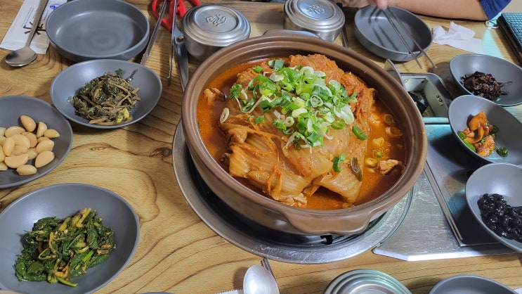  아름다운CC 맛집 이화식당 묵은지찜닭 굿