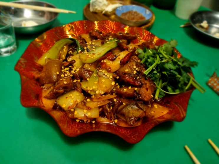  합정 골목 사이 힙한 마라 맛집 술집 : 호랑이