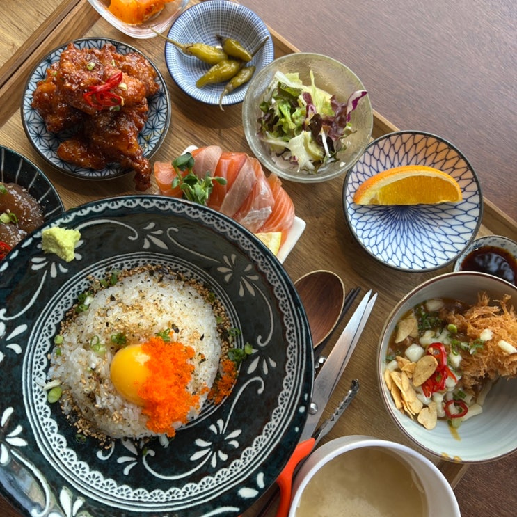  식당사월에, 덮밥과 돈까스로 유명한 성수맛집