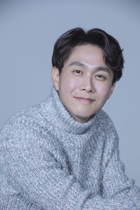 배우 오정세 지적장애 팬과 놀이공원 약속 또 지켰다 선한 영향력이란 이런 것