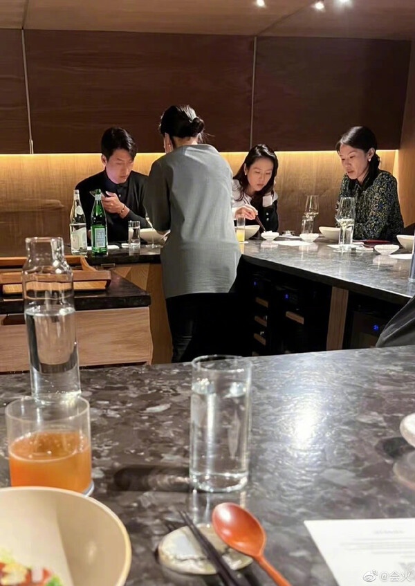  현빈 손예진 미국 신혼여행 사진 목격담