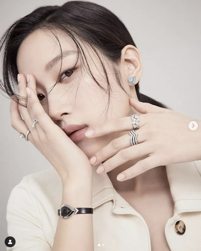 '여신강림' 문가영, 데이즈드와 파격 화보 협업 "저는 올해 달리기로 했어요" '여신강림' 문가영, 데이즈드와 파격 화보 협업 "저는 올해 달리기로 했어요"