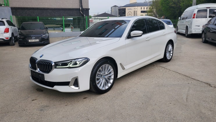  BMW 530i 럭셔리 후퍼옵틱 신차패키지