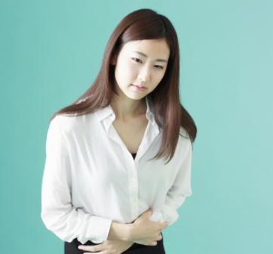  여자 맹장위치 오른쪽 왼쪽 남자와는 어떤가