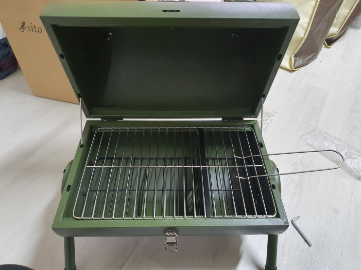  고기 구워먹거나 불멍하기 좋은 SITO 캠핑용 테이블탑 훈제 바베큐그릴 GR-400 조립 및 후기