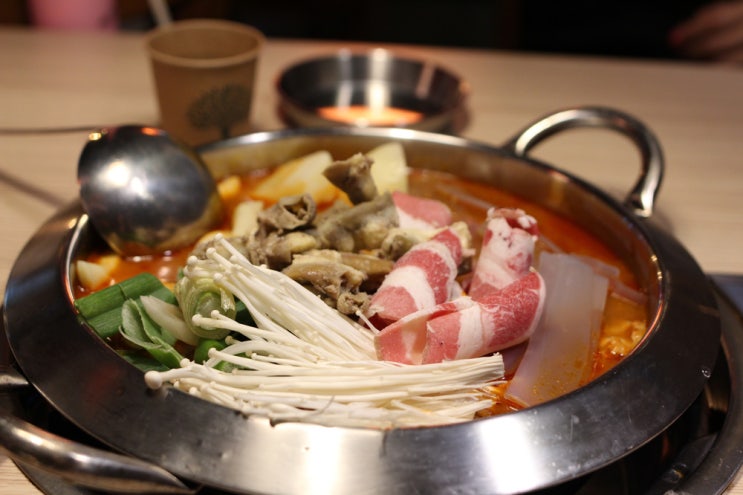  범계역 매콤한 맛집 홍미집 (대창이아닌 곱창이 들어간 곱도리탕)