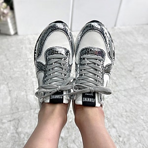 골든구스 러닝솔 스니커즈 G36WS963 A6 메탈릭실버, 실물이 더 예쁨~☆