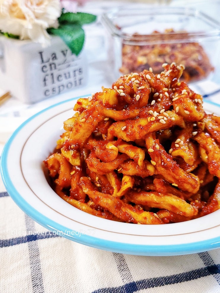 쉬운반찬 무말랭이무침 만드는법 오돌오돌 맛있는 간단 밑반찬