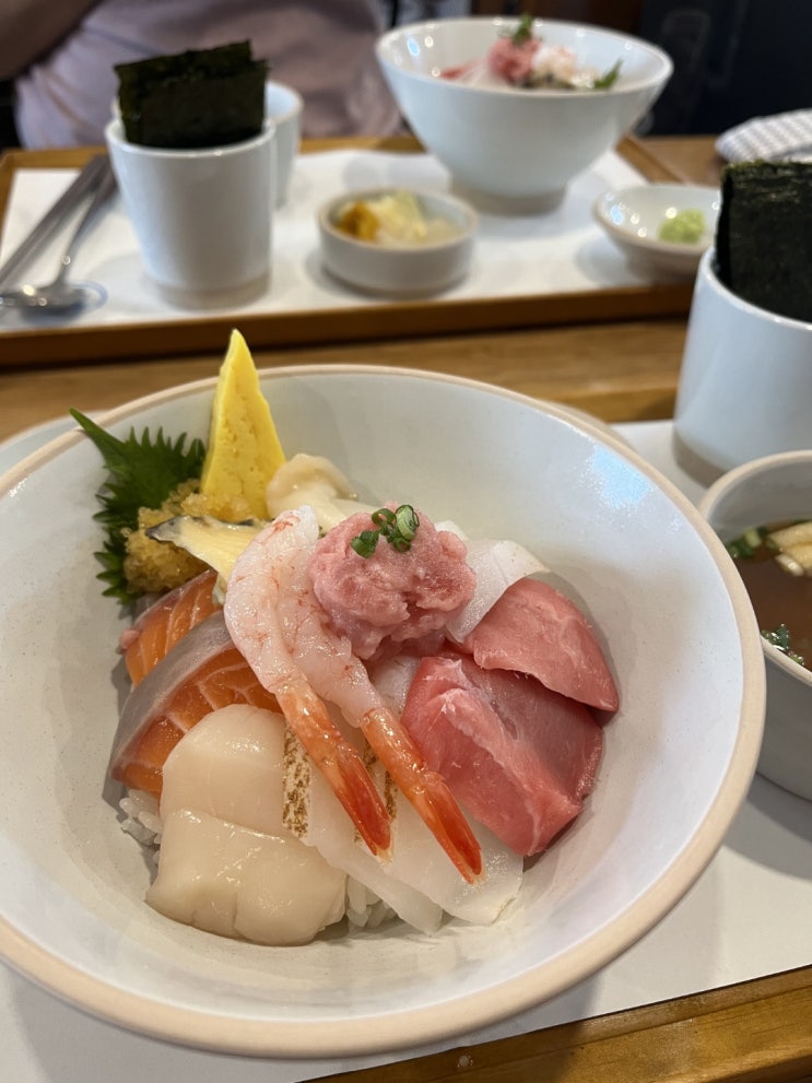  [한남동 맛집] 신선한 회!! 정갈한 맛으로 유명한 오복수산!!