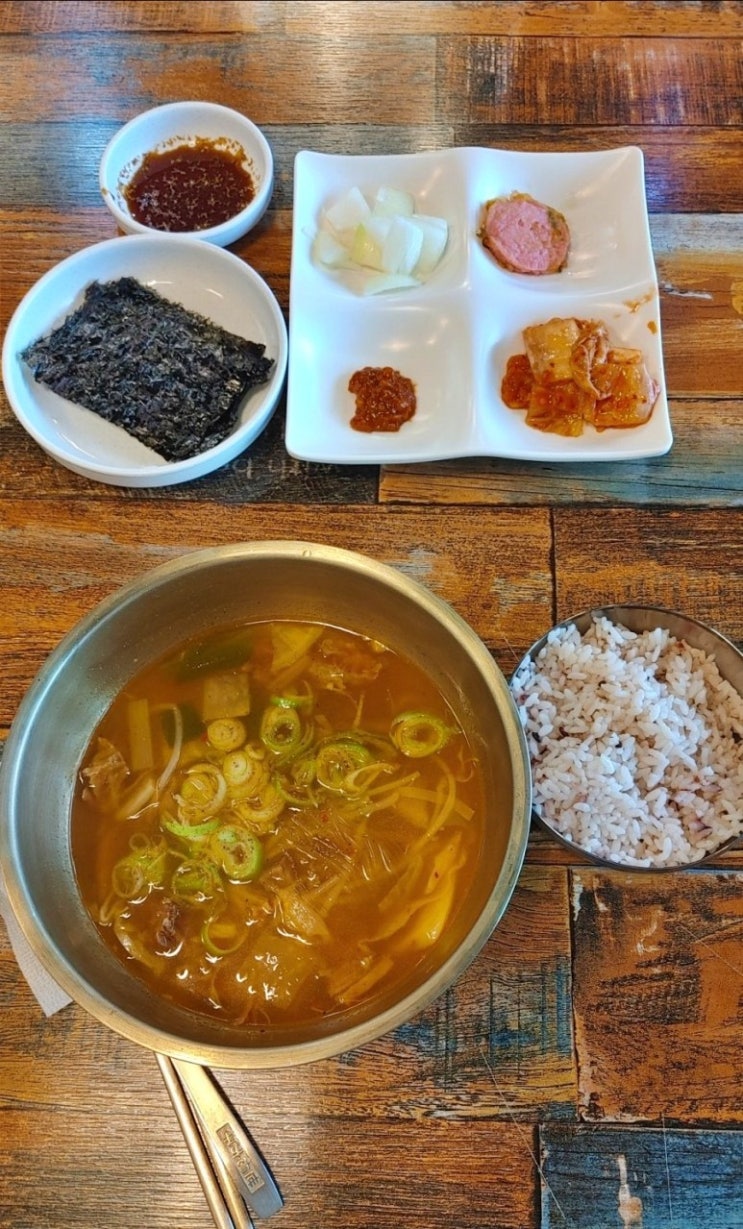  경주버스터미널맛집 아침해장국 되는 장터국밥집 37년전통경주장터국밥 노서점