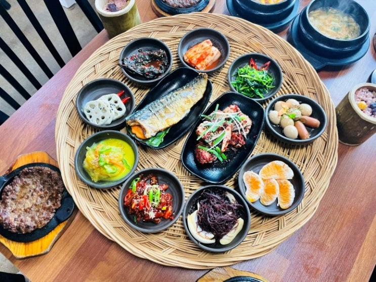  경주 애견동반식당 불국정떡갈비 풍성했던 한정식