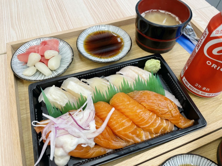  합정 스시 맛집: 두툼하고 신선한 스시로 승부하는 스시금강