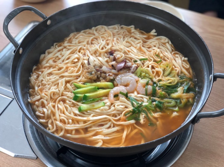  [원주 맛집] 엄마의 맛집, "동원섭해물칼국수"