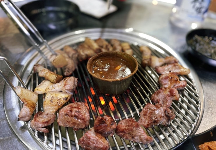  제주도 흑돼지 연탄구이 맛집 애월 칠사돈