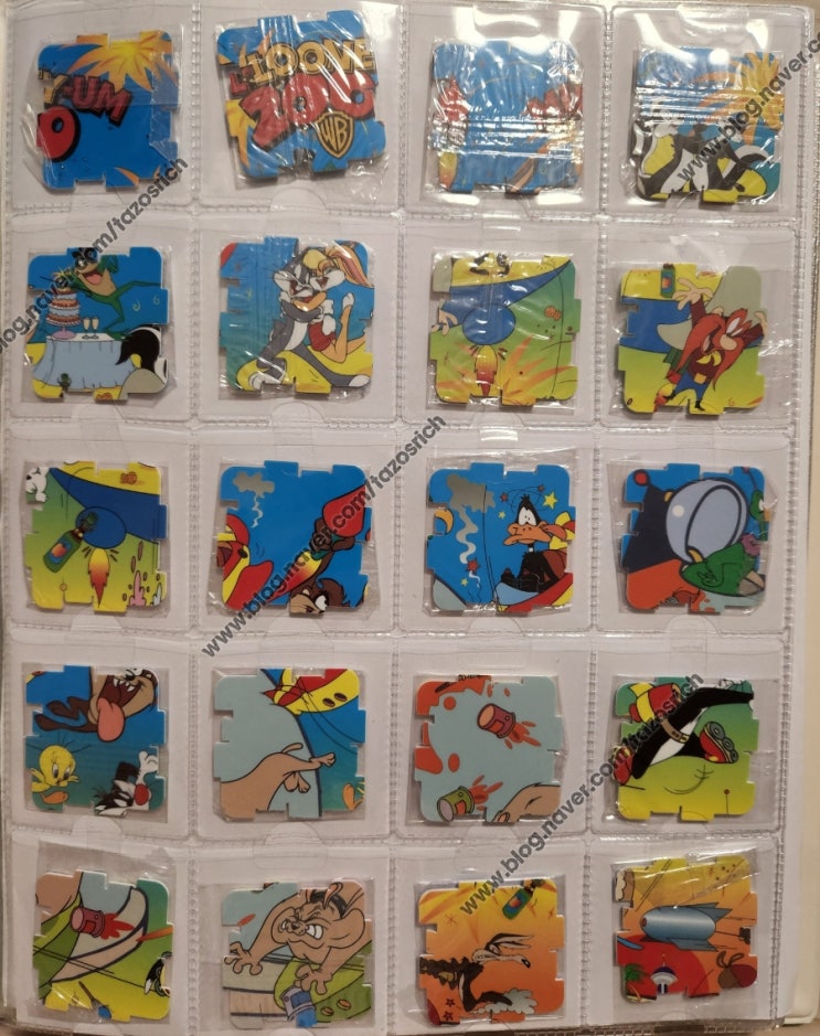  1999 WALKERS Looneytoons Qubix Tazos complete collection of 36/36