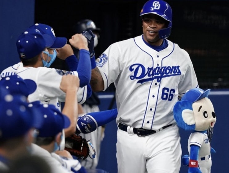 NPB 일본프로야구 센트럴리그 1일 주니치 히로카프(히로시마) NPB 일본프로야구 센트럴리그 1일 주니치 히로카프(히로시마)