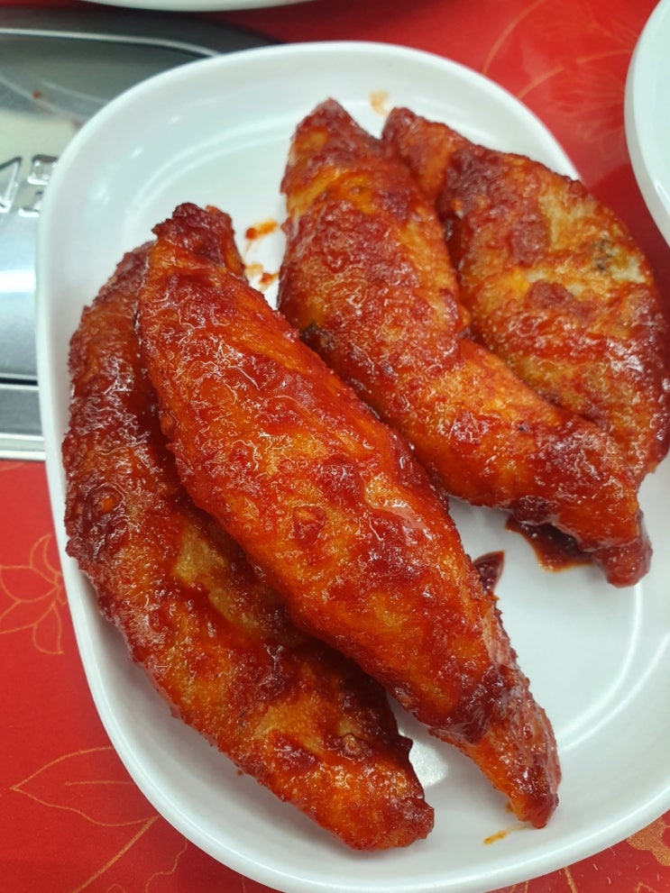  반포역에서 이수역으로 이전한 애플하우스 방문후기(무침군만두 맛 업그레이드 됐네!!!) + 이수역 카페 파니모들