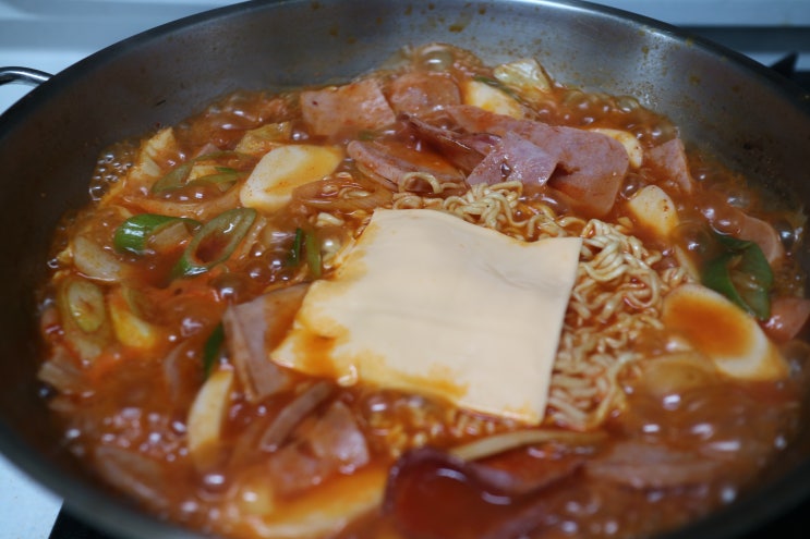  석수동 밀키트 집밥뚝딱 존슨탕 찐도리탕 혼자 뚝딱 만들어 봄