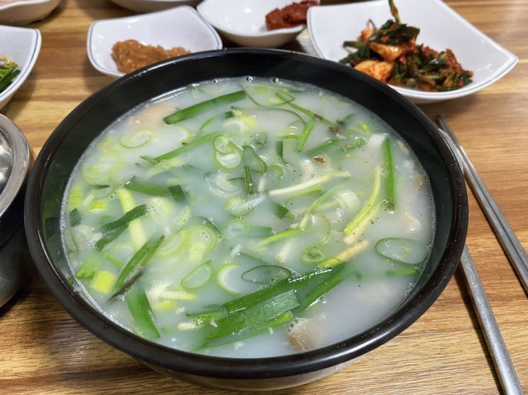  돼지국밥이 생각나는날엔 신광식당 뿌시기!