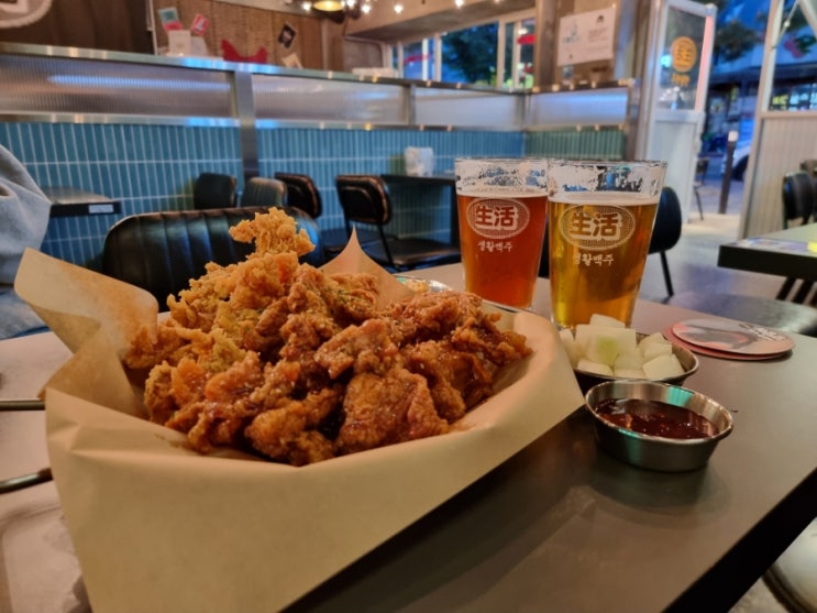  장유술집 "생활맥주" 한잔할땐, 분위기와 맛좋은 수제맥주에 치맥한잔 어때요!
