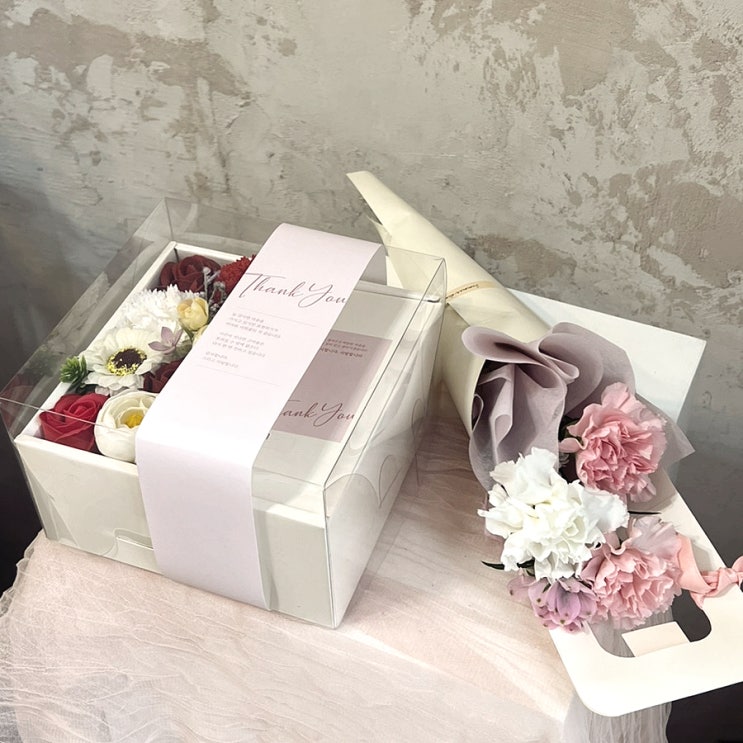 <b>이태원</b> 꽃집 여름일기 <b>어버이날</b> 용돈 박스 준비