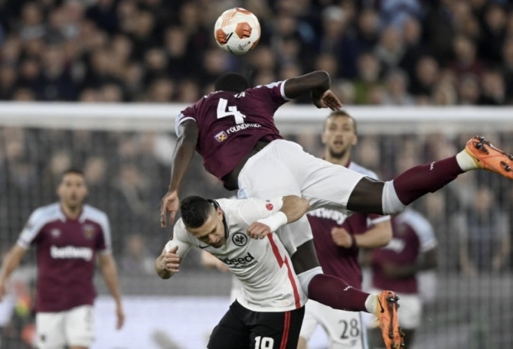UEL 21-22 UEFA 유로파리그 토너먼트 4강 2차전 레인저FC 라이프치히 E프랑크(프랑크푸르트) 웨스트햄 UEL 21-22 UEFA 유로파리그 토너먼트 4강 2차전 레인저FC 라이프치히 E프랑크(프랑크푸르트) 웨스트햄