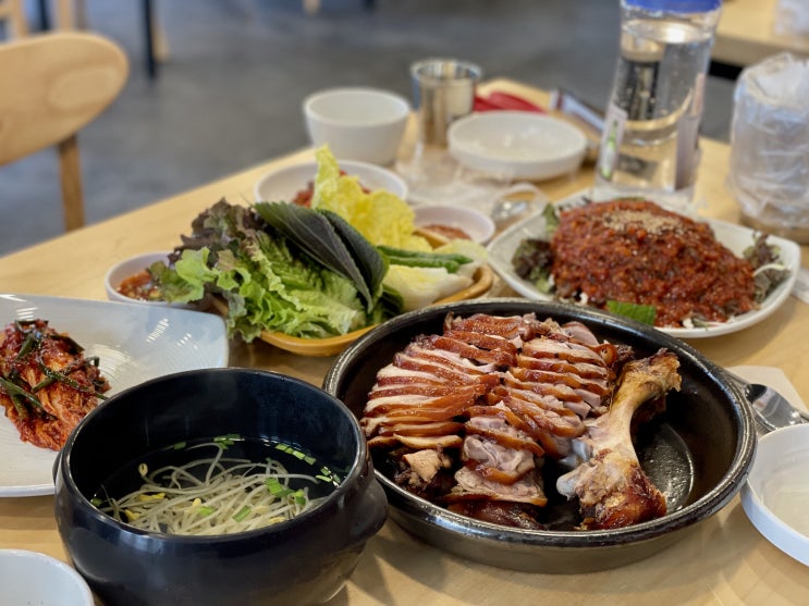  [화곡동맛집] 살점 하나에 쫀득함과 온기가 살아있는 "까치산족발보쌈"