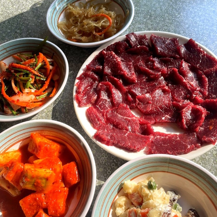  양재 우산식당 : 뭉티기가 맛있는 양재역 고기집