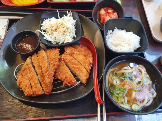  청주 맛집 ) 공원당 / 돈까스 모밀국수 우동 맛집