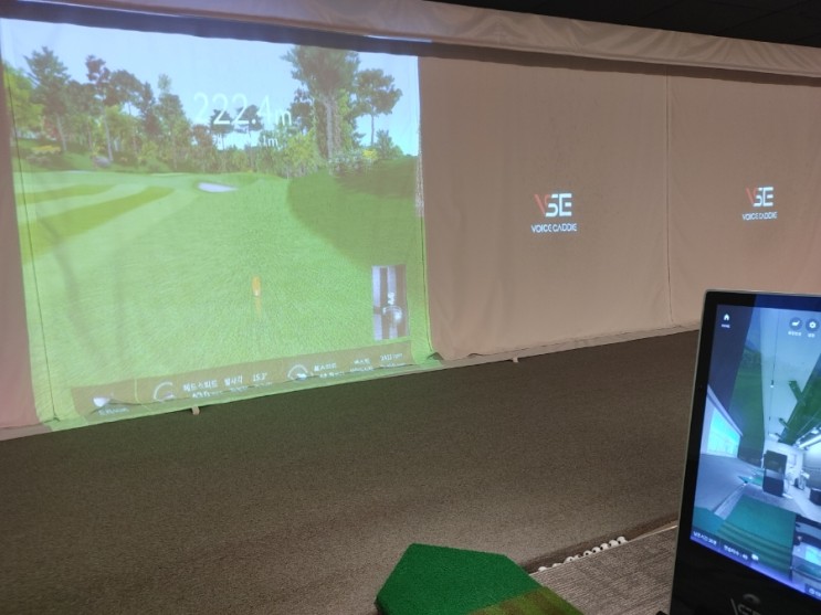 보이스캐디 VSE 실내 골프 연습장, 철산 골프 아카데미(1) : VSE 시스템이 설치된 스크린 실내 골프 연습장