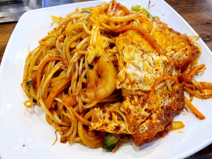  [오산 엉터리양꼬치] 마라볶음면과 양갈비꼬치 그리고 환타