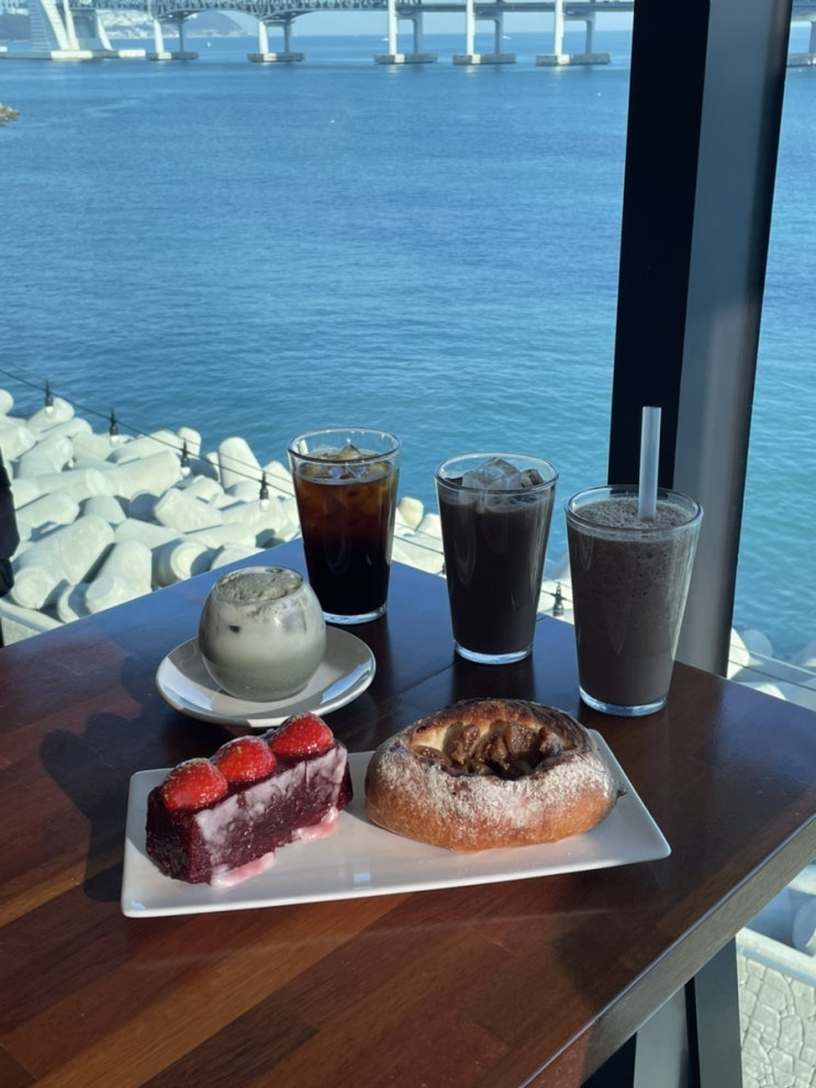  광안리필소굿 메뉴 가격 주차장