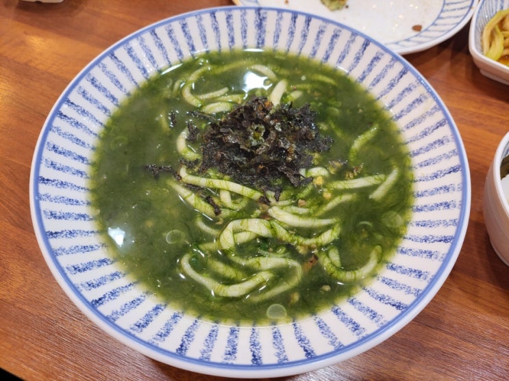 시원한 제주의 맛을 담았다 - 한림칼국수 제주동문시장점 - 제주맛집 내돈내산 솔직리뷰