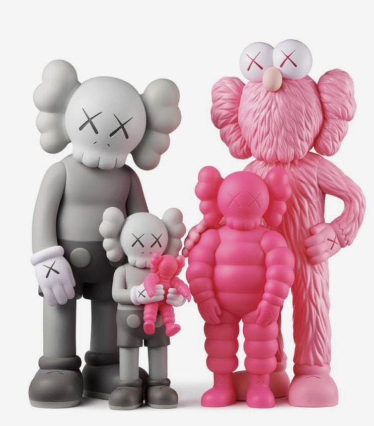  카우스 KAWS 패밀리 바이닐 피규어 그레이 핑크