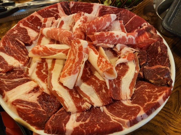 우리축산정육식당 ; 저렴한 가격에 소고기를 배불리 먹을 수 있는 신림 고기집 추천