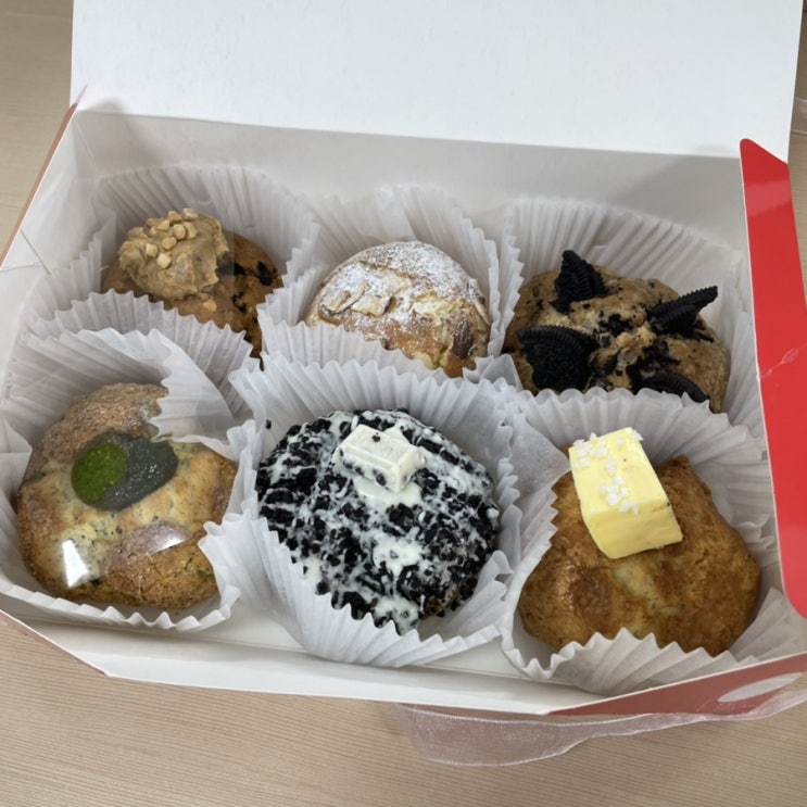  명동 롯데백화점 맛집 플라잉스콘 선물하기 좋아요!