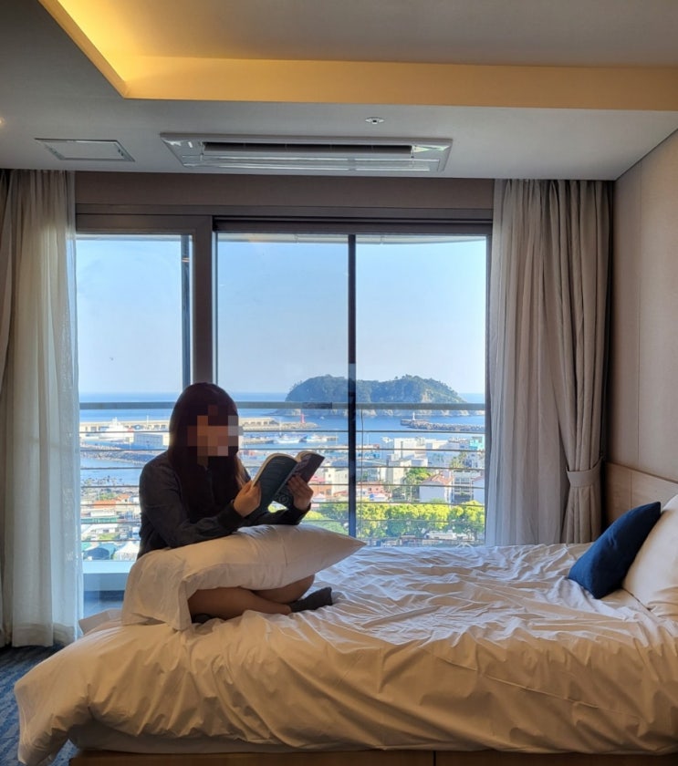  퇴사여행> 제주도 1일차 기록 : 바다뷰 숙소, 오는정김밥, 자구리공원, 올레시장