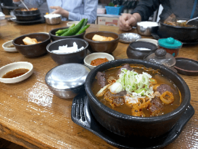 청주남주동해장국 4 대 60년째 회식 후에 무조건 출동합니다 청주남주동해장국 4 대 60년째 회식 후에 무조건 출동합니다