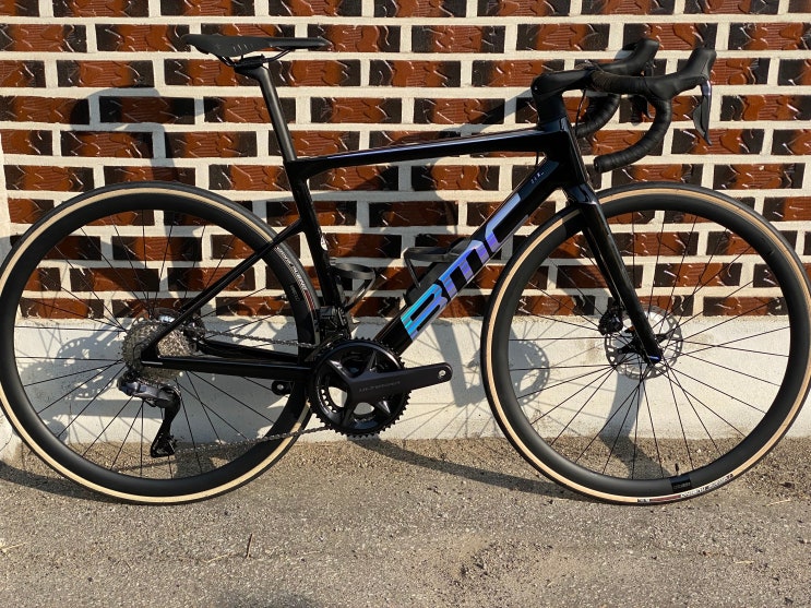  2022년 BMC 팀머신 SLR ONE 신형 12단 울테그라 Di2
