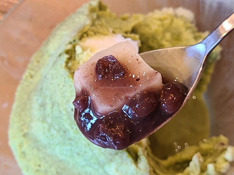  환상적인 신촌 호밀밭 팥빙수 맛집