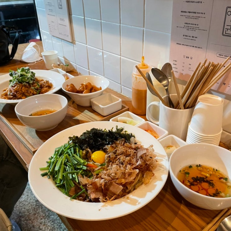  홍대 혼밥 맛집! 양많고 맛있는 한식 밥집 이양권반상!